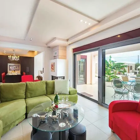 Sleeps 6 Pool Air Con Wifi Villa *