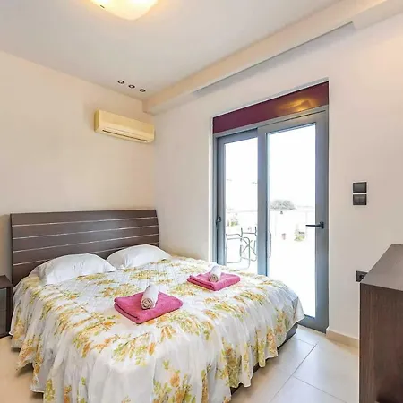 Sleeps 6 Pool Air Con Wifi Villa *