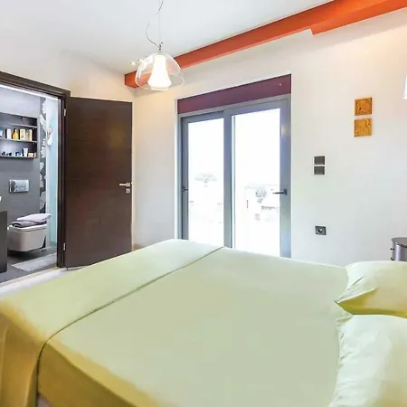 Βίλα Sleeps 6 Pool Air Con Wifi Αφάντου