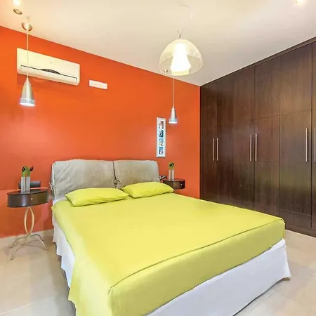 Βίλα Sleeps 6 Pool Air Con Wifi Αφάντου