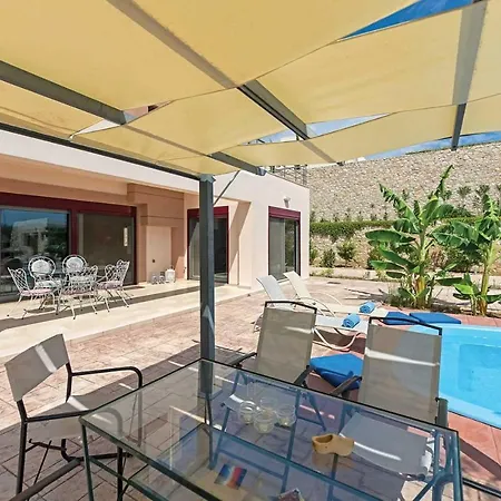 Sleeps 6 Pool Air Con Wifi Afantou